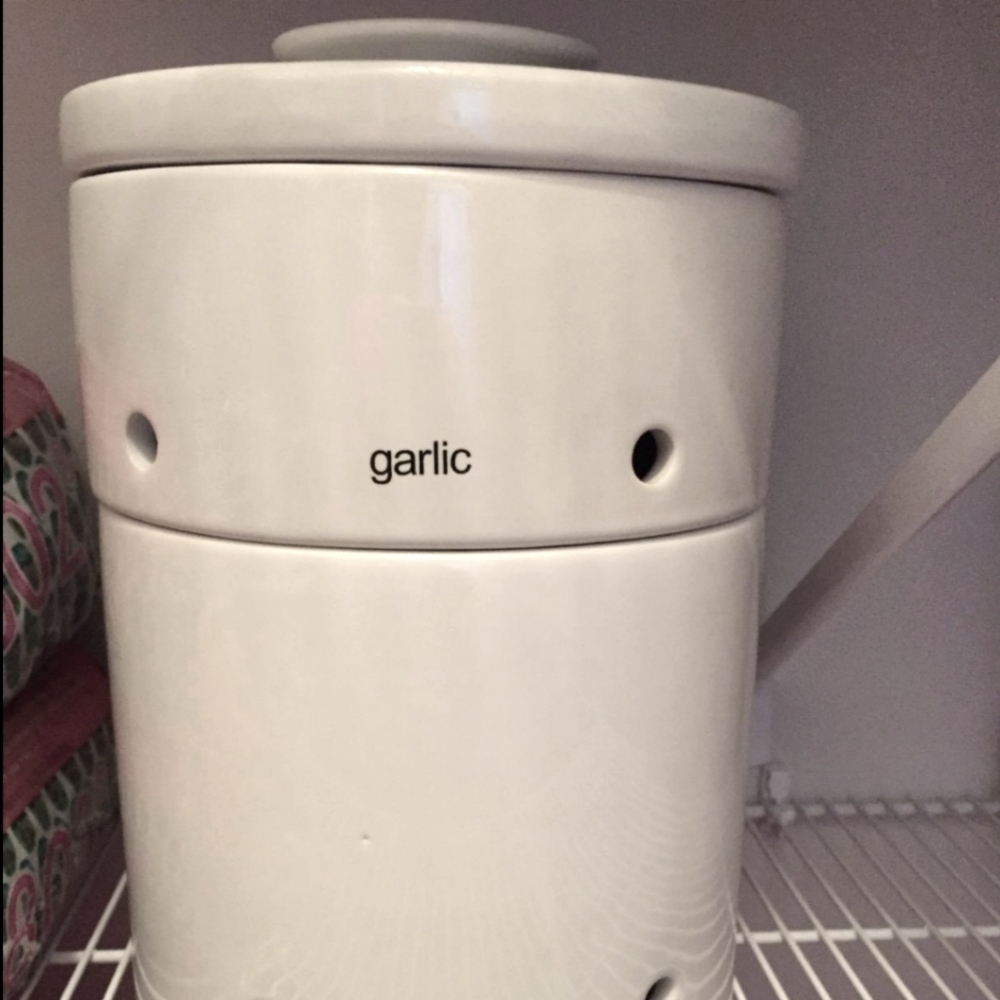 S+P Garlic and Onion Keeper